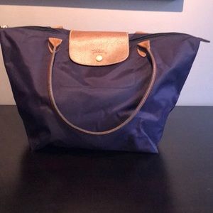 Longchamp Le Pliage purple tote